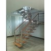 Escalera interior zanca central