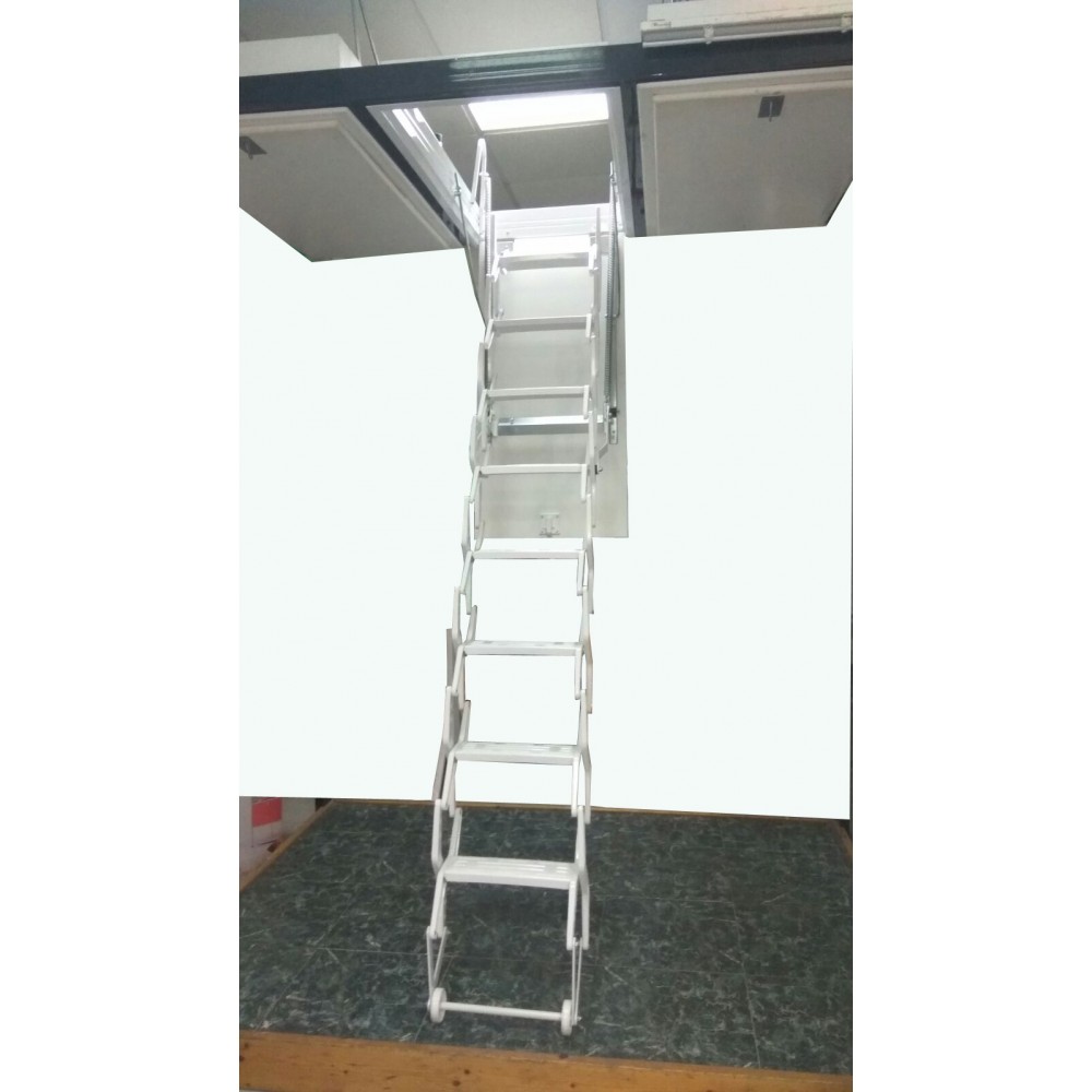 Escaleras con trampilla para techo acordeon acero lacada blanca