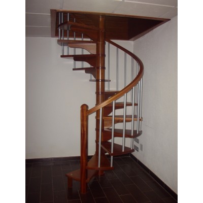 Escalera caracol a medida en madera con tubo acero lacado